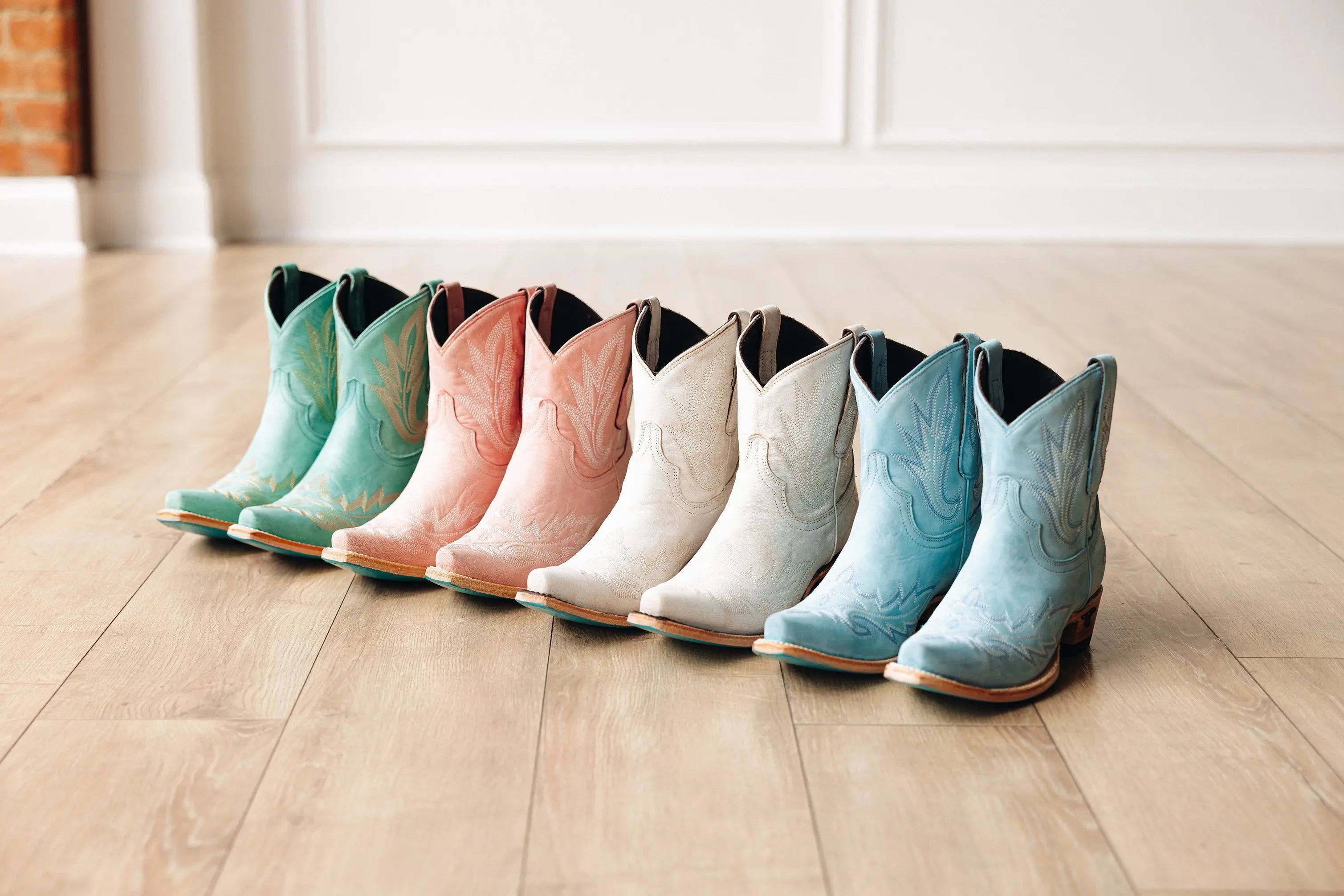 BOOTIES Lane Boots