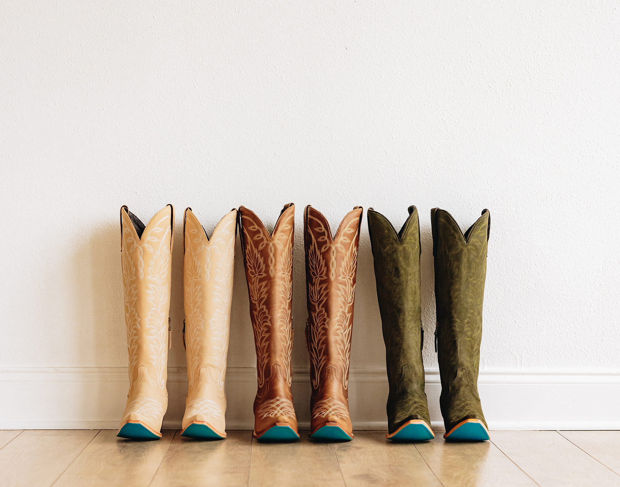 KNEE HIGH BOOTS