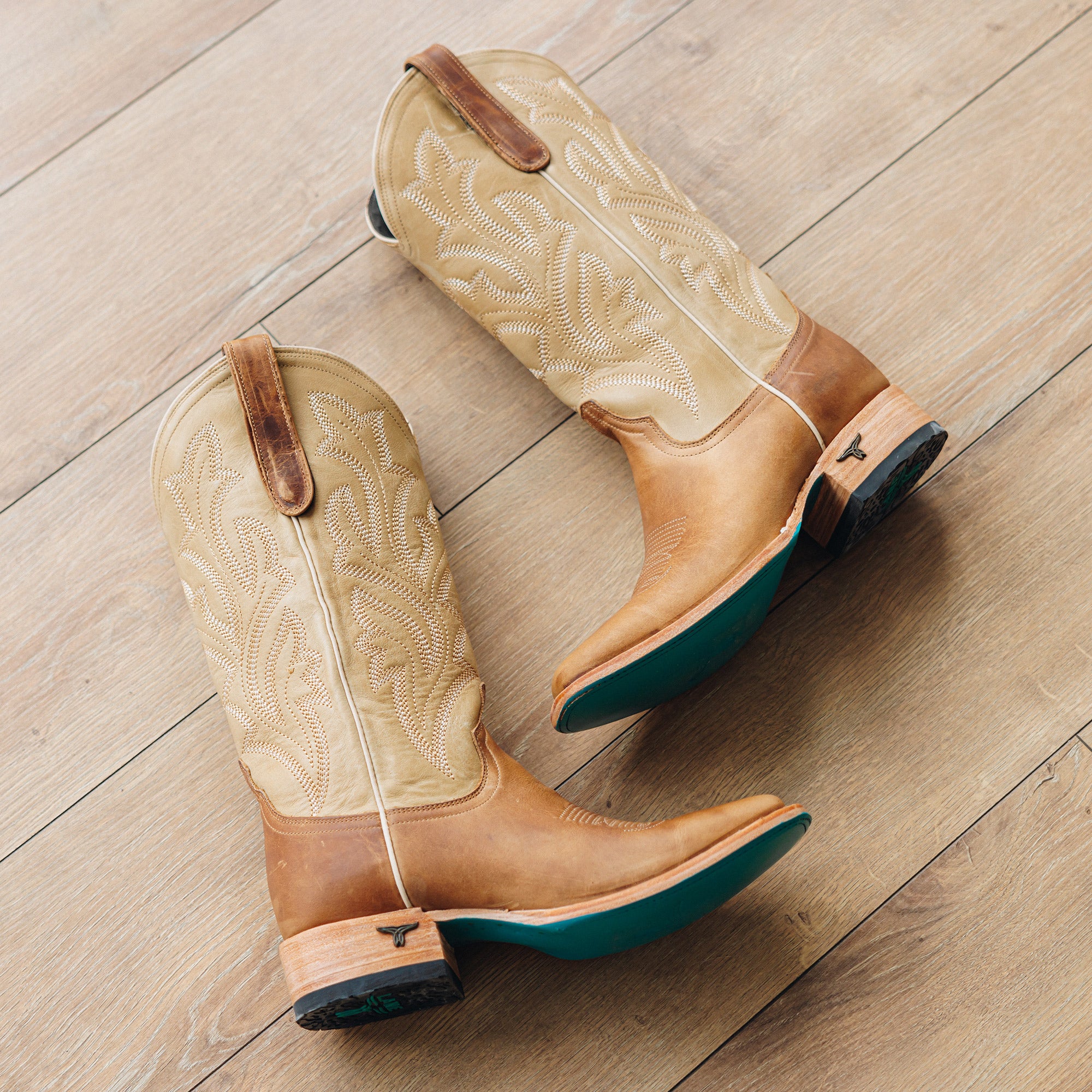 Classic Square Boot - Desert Clay & Buttermilk Ladies Boot Western Fashion by Lane