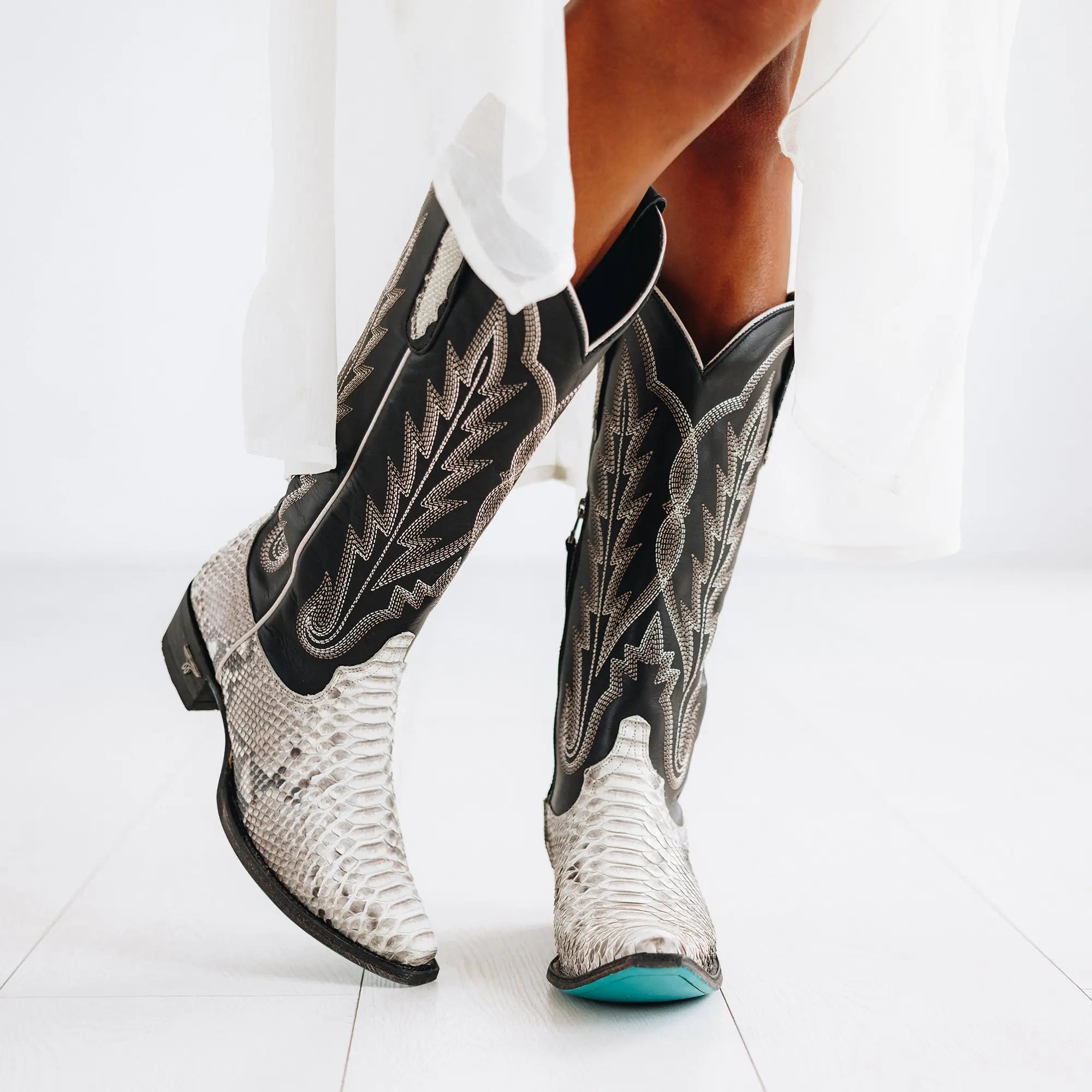 Skylight Boot - Headliner Ladies Boot Western Fashion by Lane