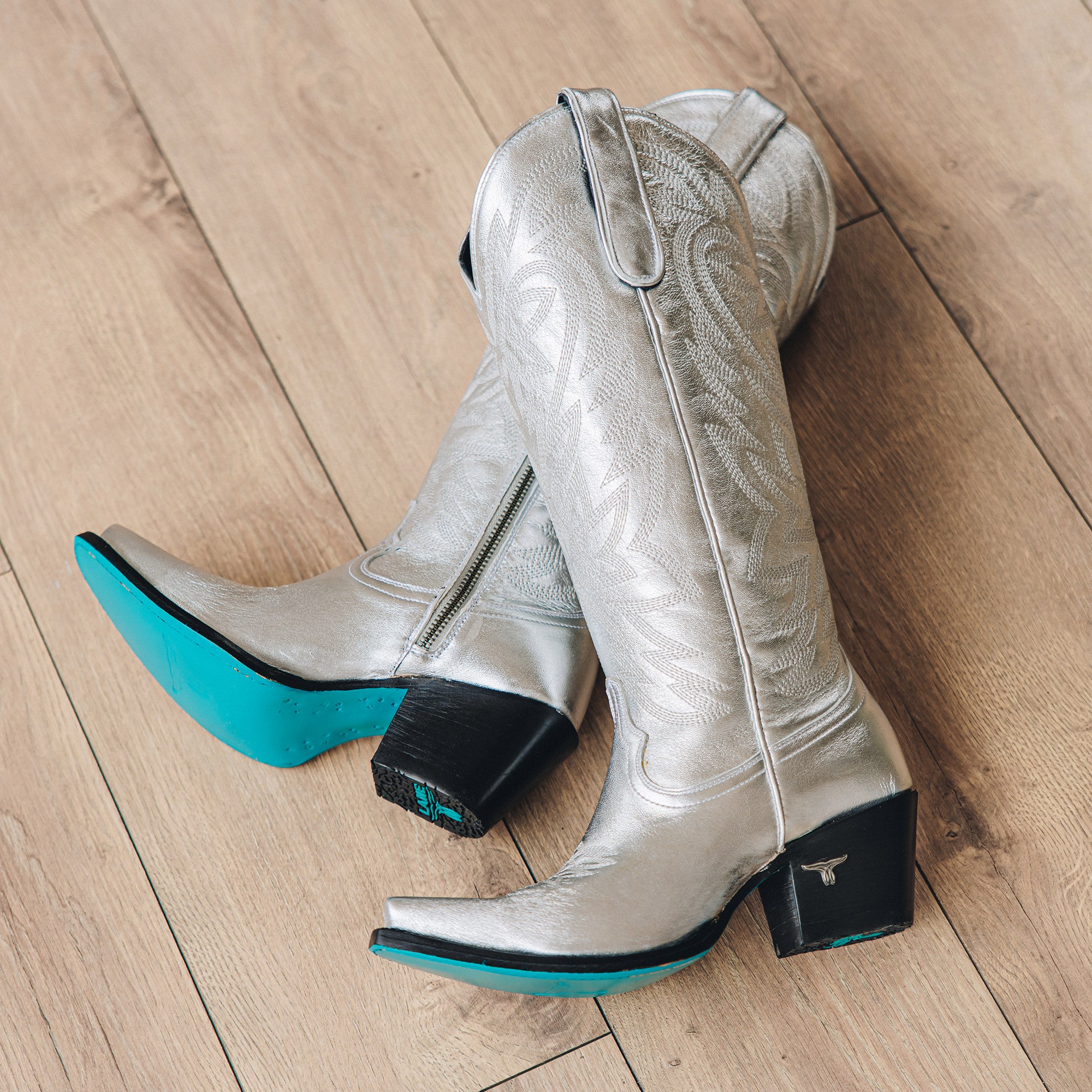 Smokeshow Boot - Silver Trail