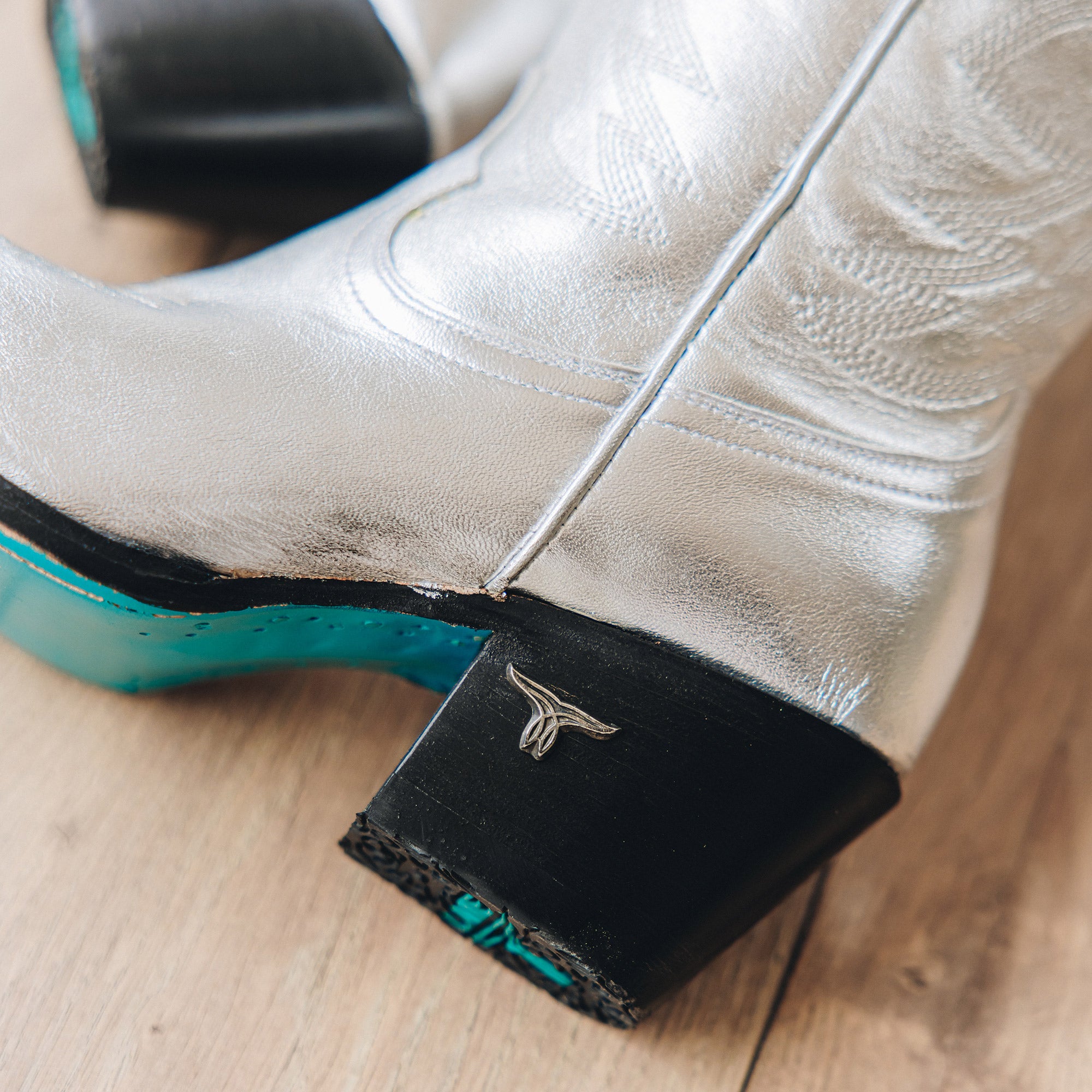 Smokeshow Boot - Silver Trail