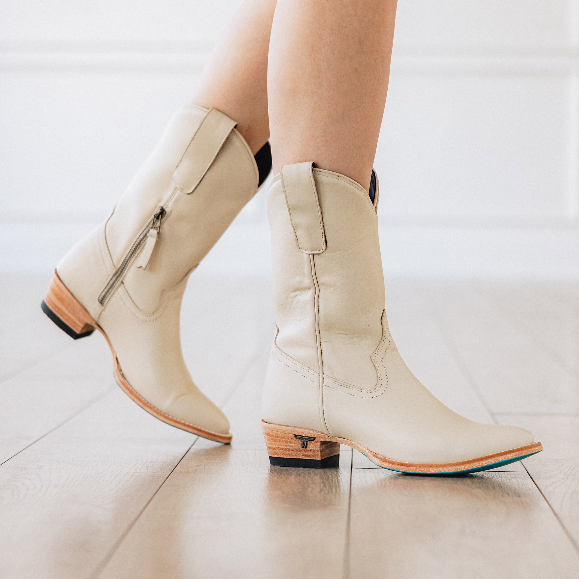 Plain Jane Midi - Pale Ivory Ladies Boot Western Fashion by Lane