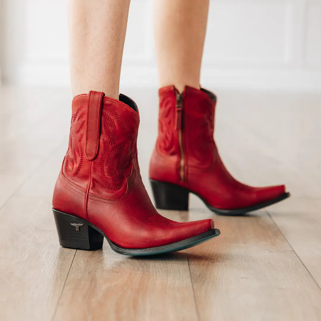 Red, White, and Blue Cowgirl Boots: An Expression of Fashion and Freedom Lane Boots
