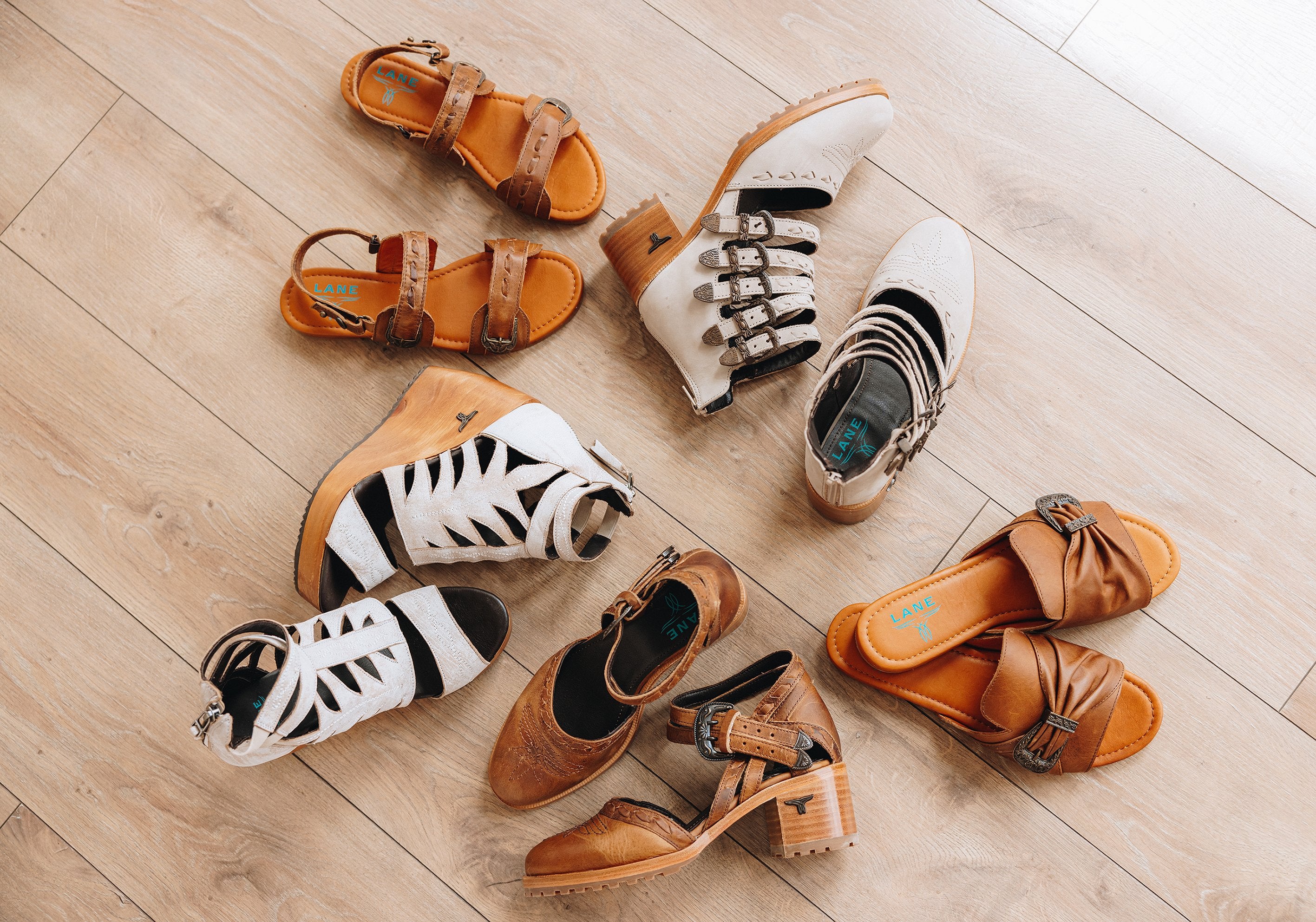 SHOES & SANDALS