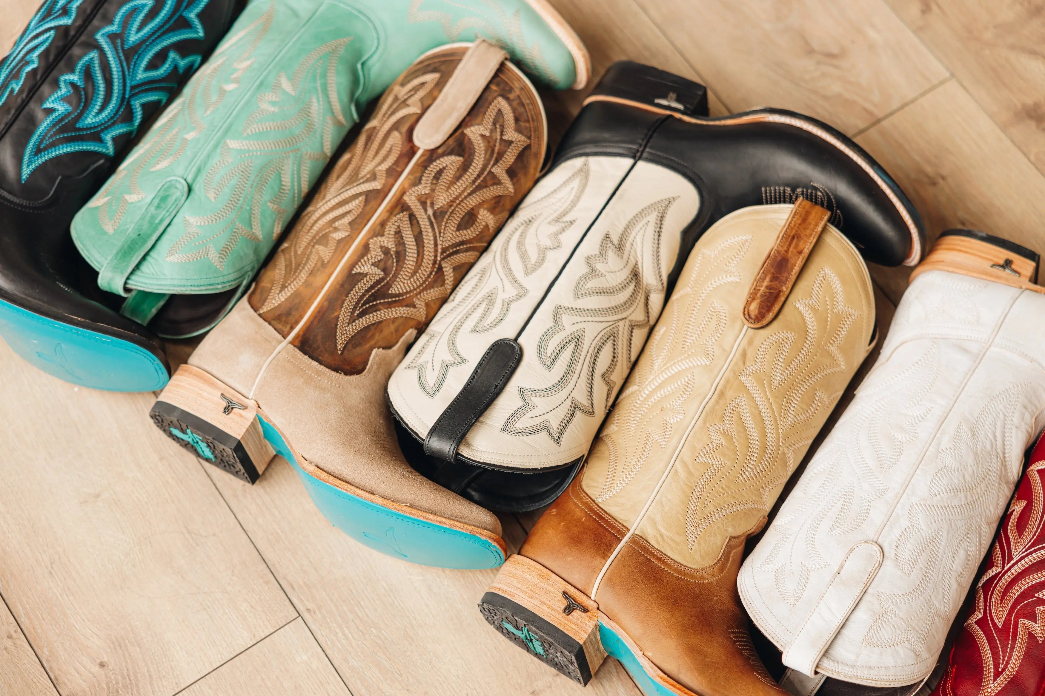 CLASSIC-SQUARE-COLLECTION Lane Boots
