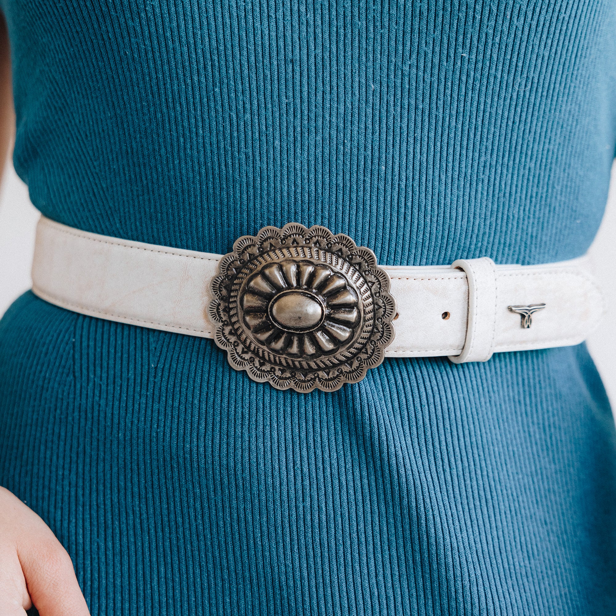 1.5 Woven Braided Belt with Round Buckle - Ceramic Crackle Belt Western Fashion by Lane