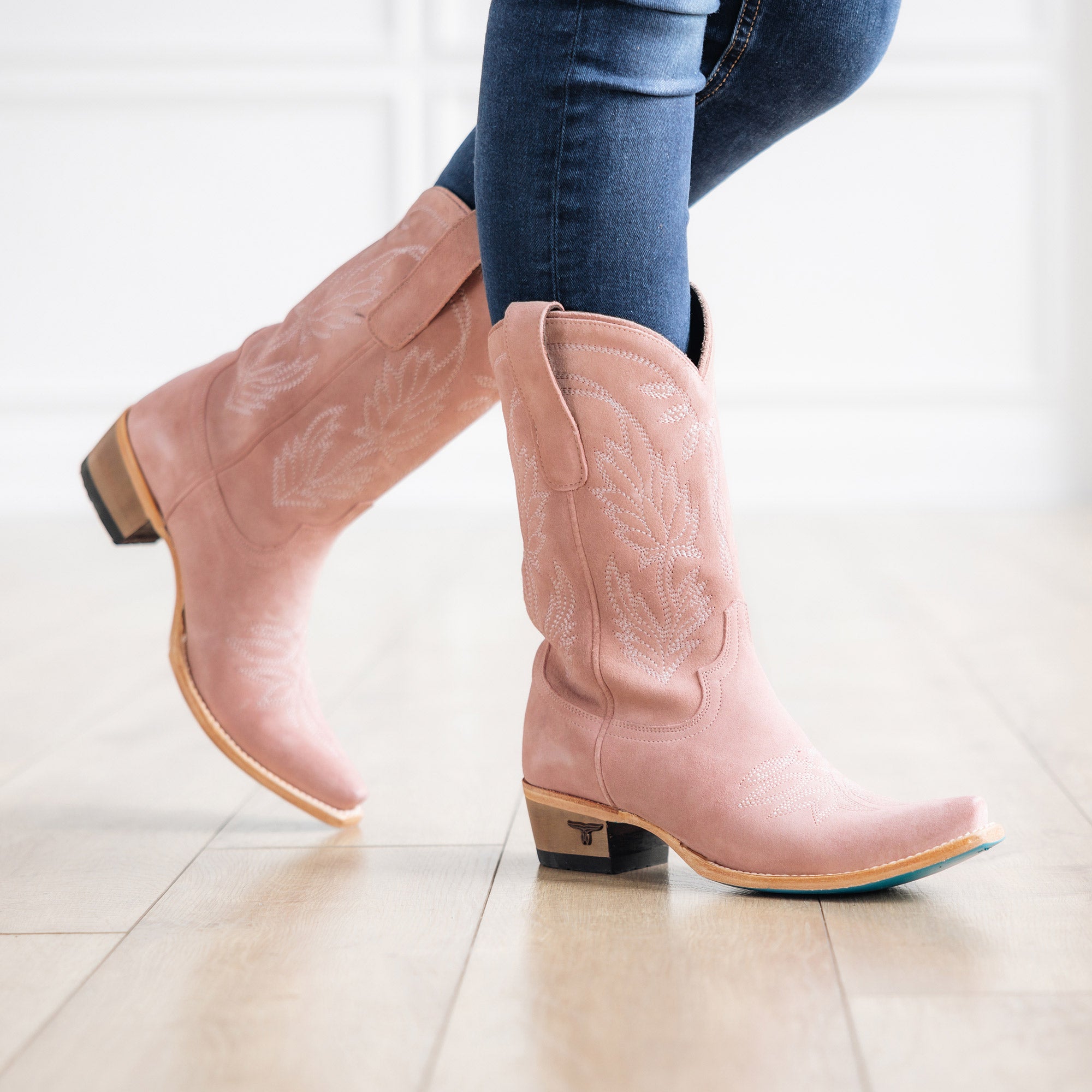 Sandaga - Soft Rose Suede**FINAL SALE** Ladies Boot Western Fashion by Lane