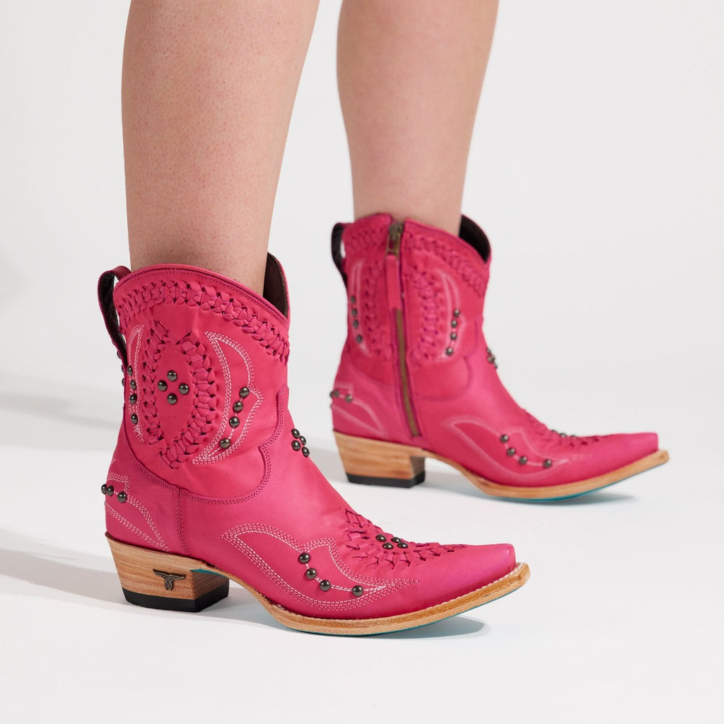 Pink on sale cowboy booties